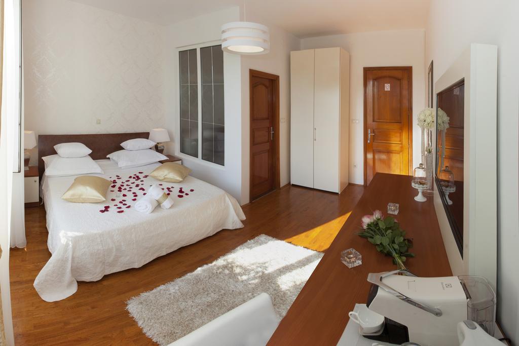 Luxury Rooms Duje Split Exterior foto